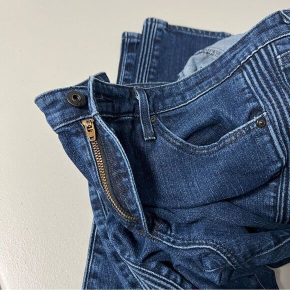 Ag Adriano Goldschmied Prima Pintucked Ankle Cigarette Jeans in Indigo Pursuits - Picture 8 of 10